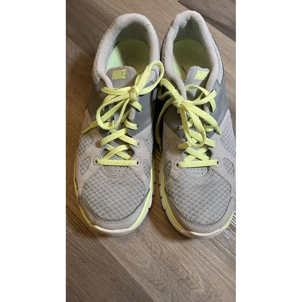 Nike‎ Womens Flex 512108-003 Gray Green Running Shoes Lace Up Low Top Size 9